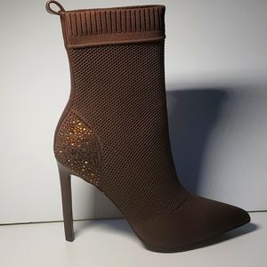 Steve Madden Majesty Brown boots